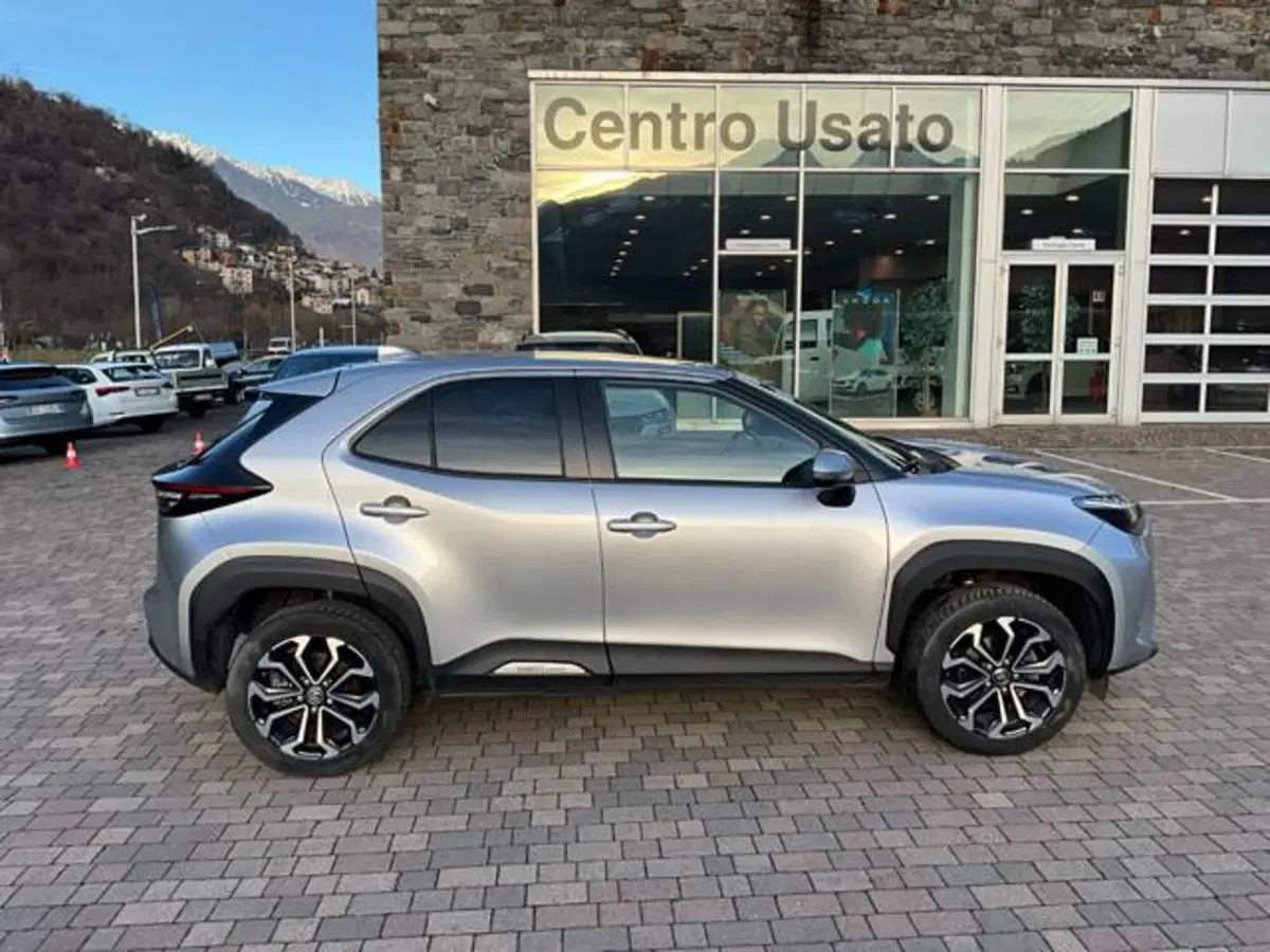Toyota Yaris Cross usata a Sondrio (2)