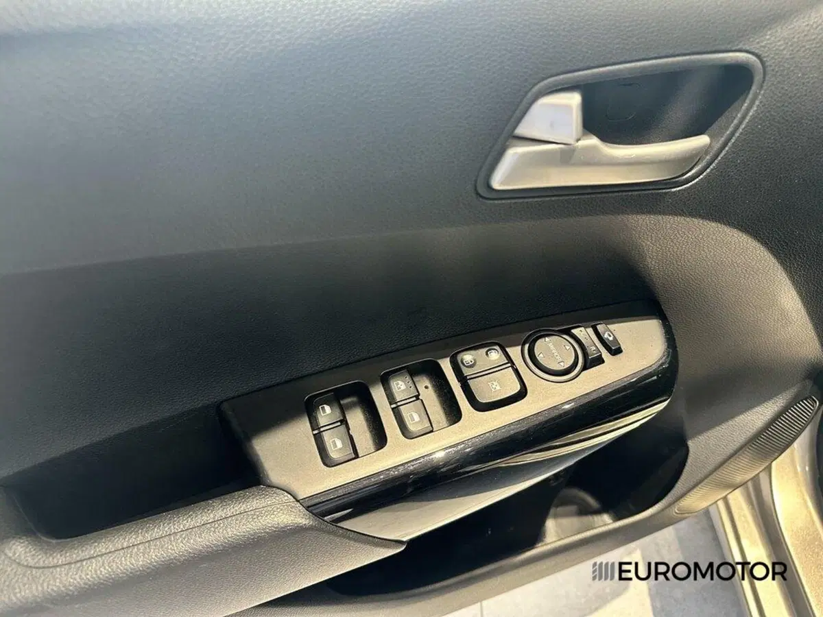 Kia Picanto usata a Bari (11)