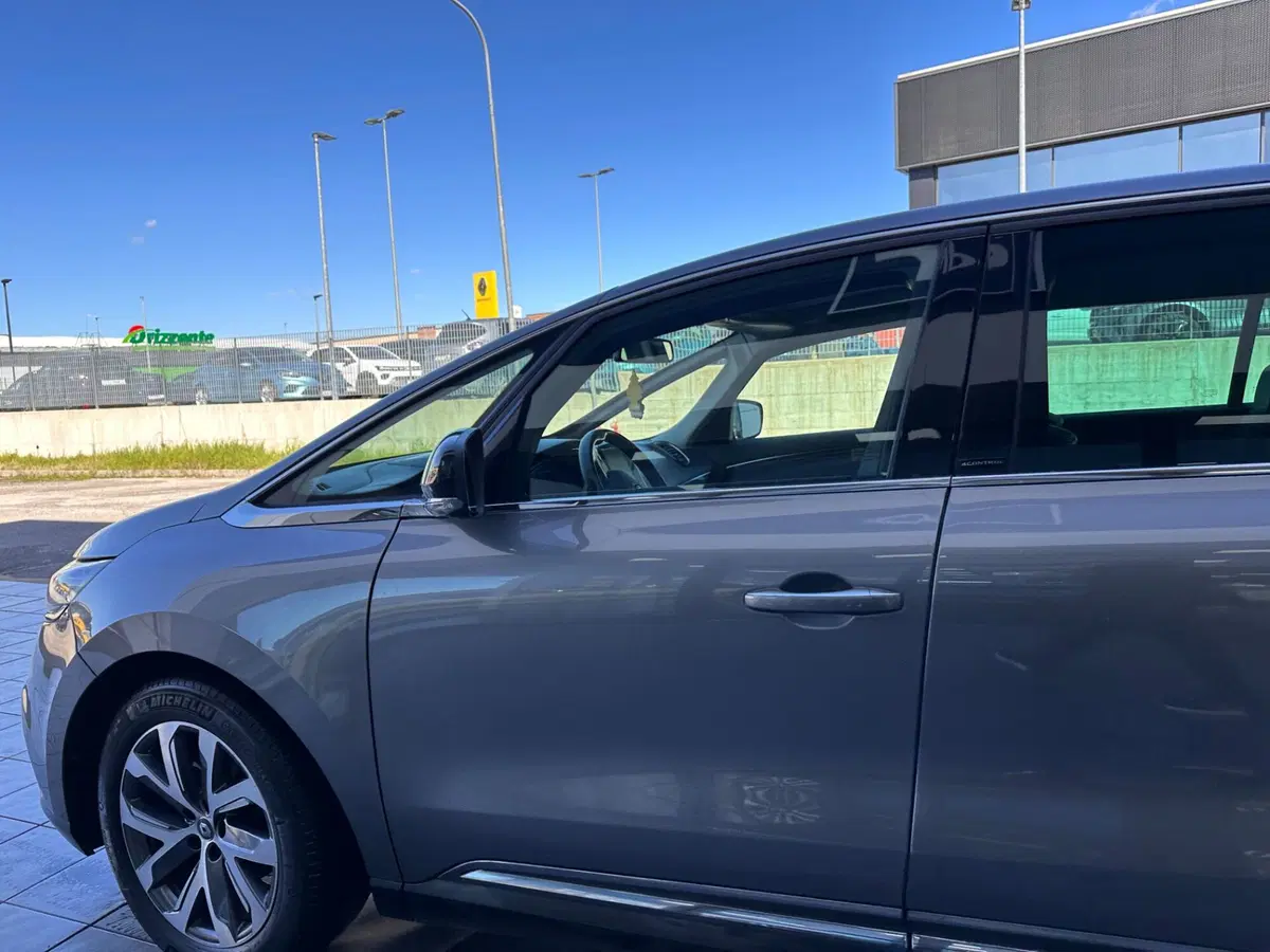 Renault Espace usata a Frosinone (12)