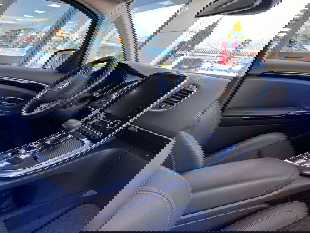 Renault Espace usata a Frosinone (18)