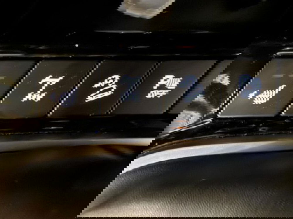 Isuzu D-Max Pick-up usata a Siena (11)