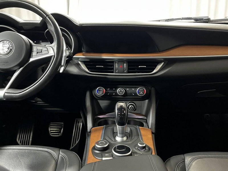 Alfa Romeo Stelvio usata a Sondrio (14)