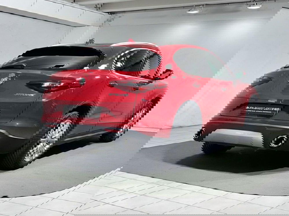 Alfa Romeo Stelvio usata a Sondrio (5)