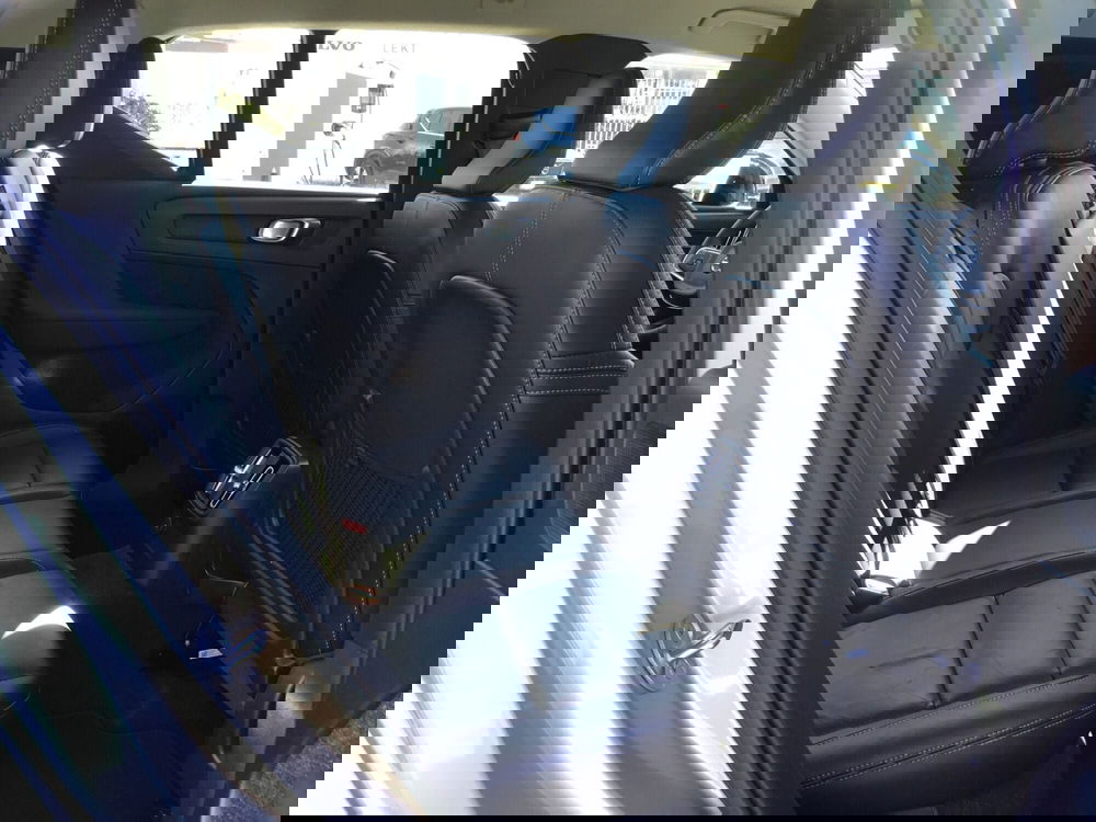 Volvo XC40 usata a Napoli (7)