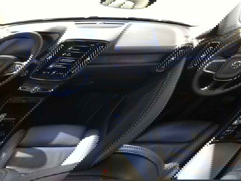 Volvo XC40 usata a Napoli (9)