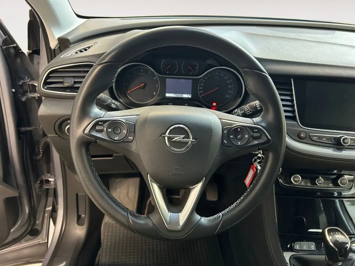 Opel Grandland X usata a Verona (8)