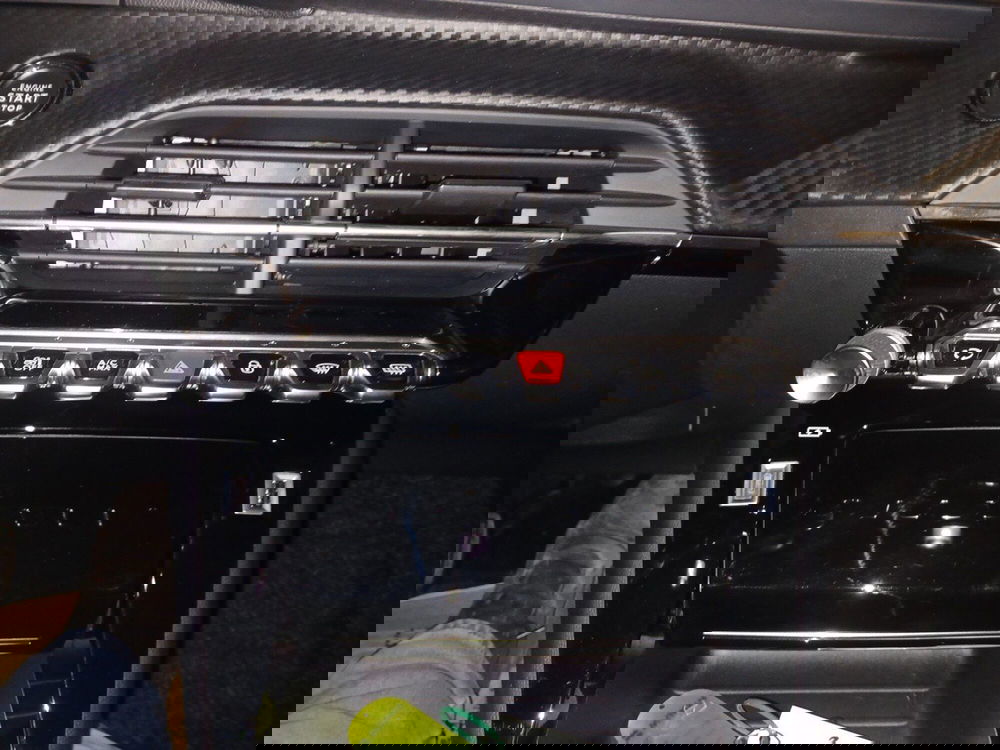 Peugeot 2008 usata a Lecce (13)