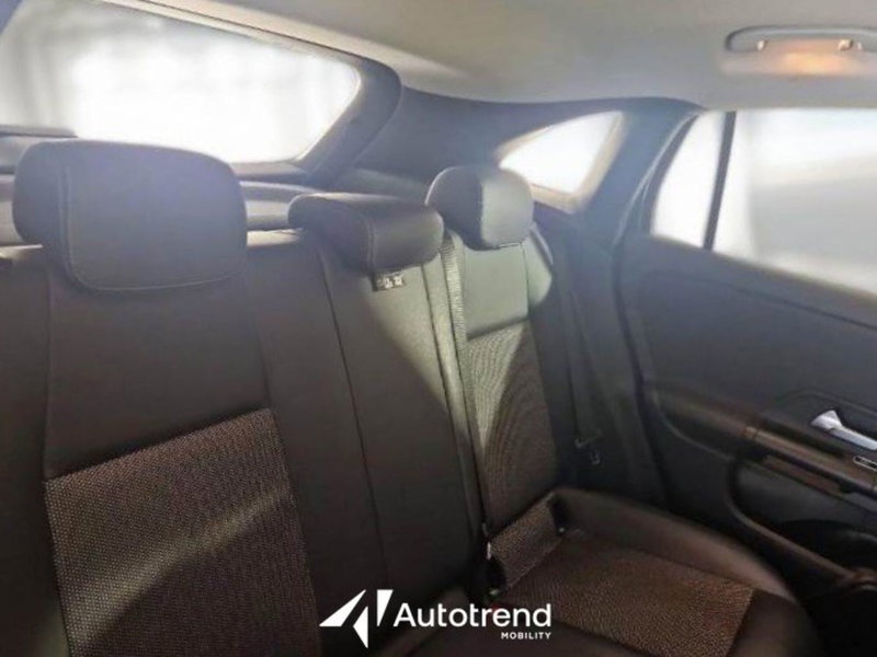 Mercedes-Benz GLA SUV usata a Bari (12)