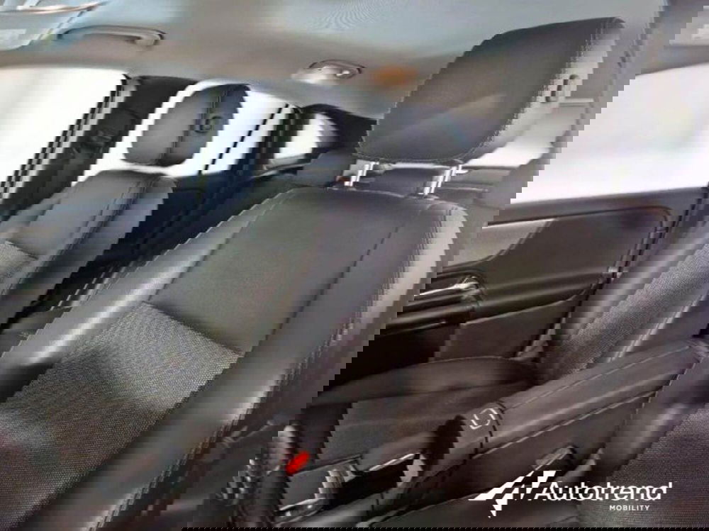 Mercedes-Benz GLA SUV usata a Bari (7)