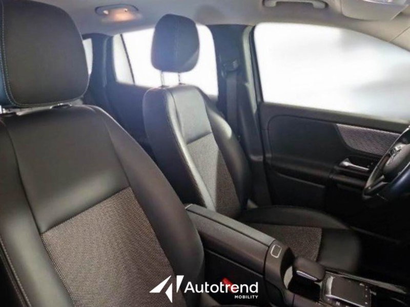 Mercedes-Benz GLA SUV usata a Bari (9)