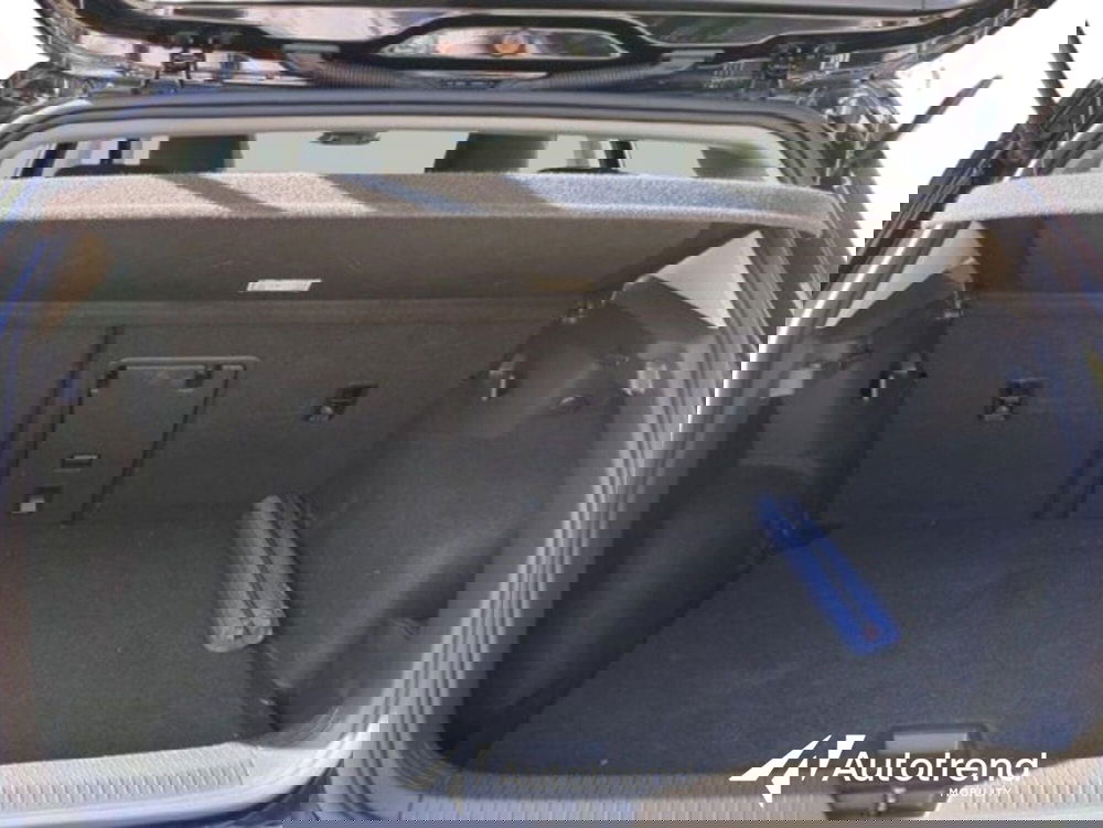 Volkswagen Golf usata a Bari (14)