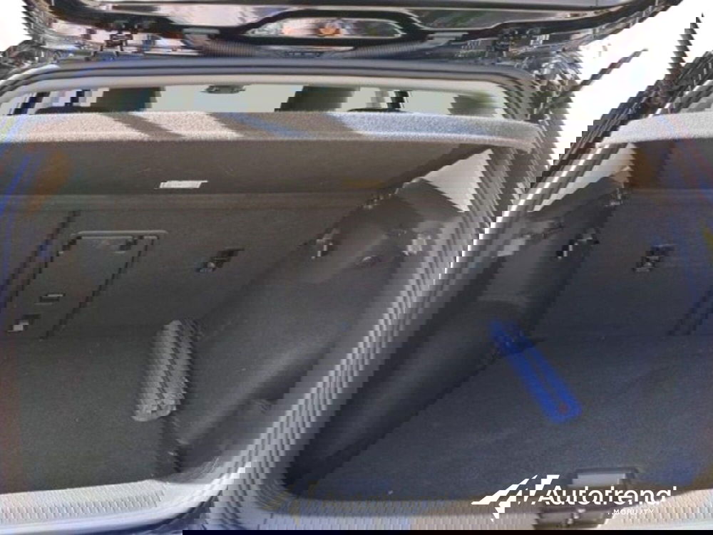 Volkswagen Golf usata a Bari (7)