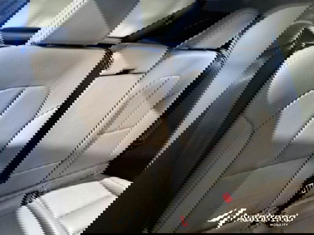 Volvo XC40 usata a Bari (11)