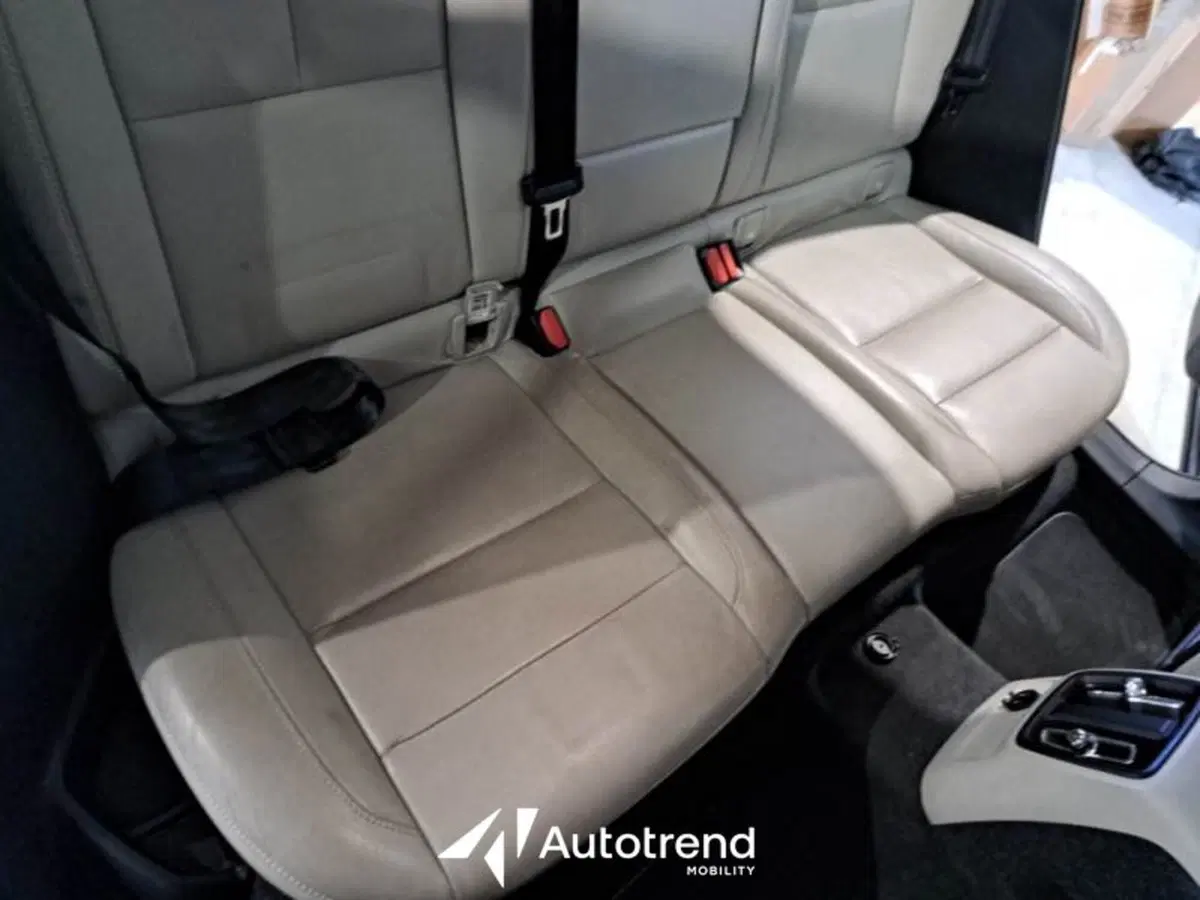 Volvo XC40 usata a Bari (12)