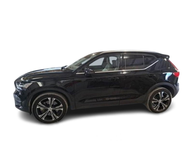 Volvo XC40 usata a Bari (16)