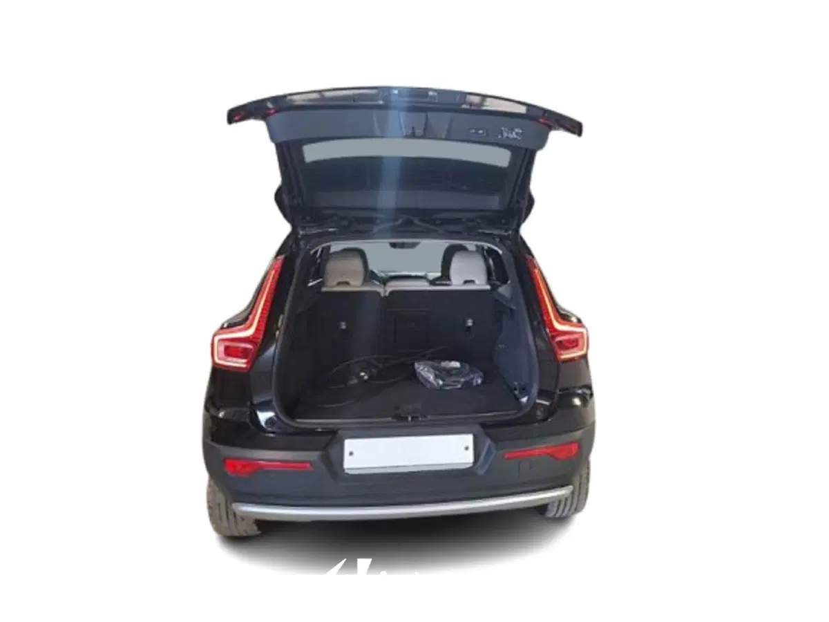 Volvo XC40 usata a Bari (18)
