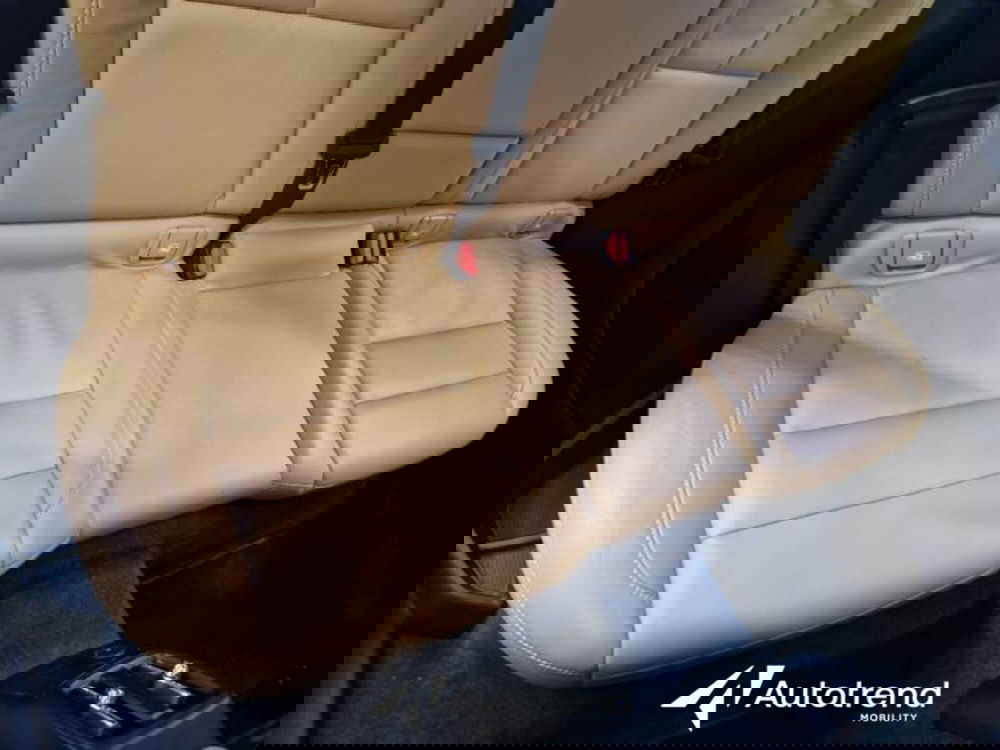 Volvo XC40 usata a Bari (12)