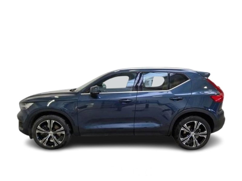 Volvo XC40 usata a Bari (16)