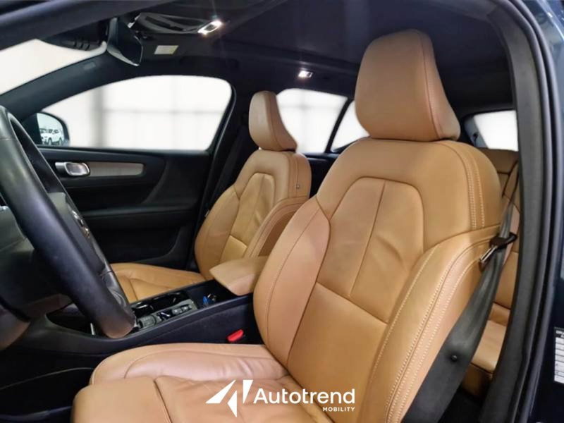 Volvo XC40 usata a Bari (7)