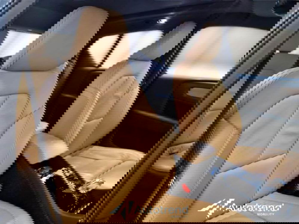 Volvo XC40 usata a Bari (8)