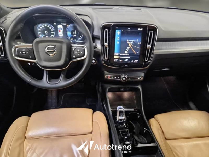 Volvo XC40 usata a Bari (9)