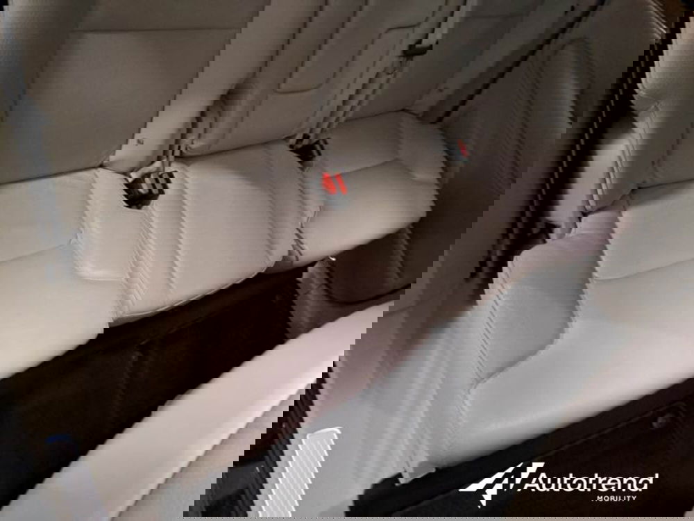 Volvo XC90 usata a Bari (13)