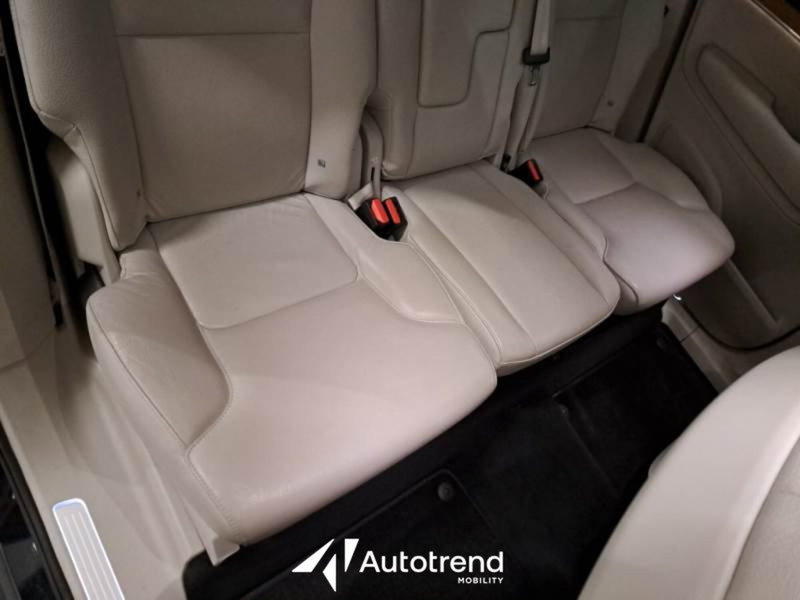 Volvo XC90 usata a Bari (13)