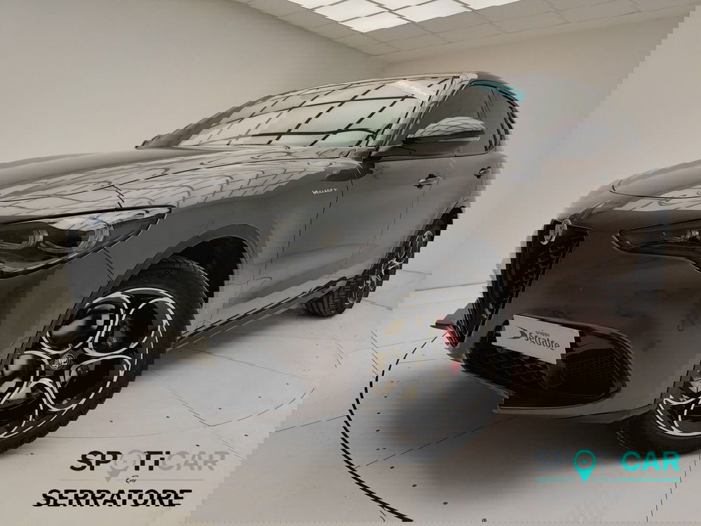 Alfa Romeo Stelvio nuova a Como