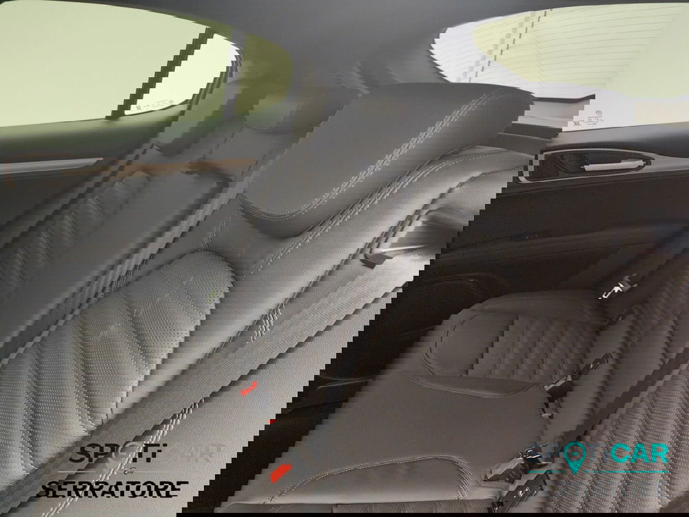 Alfa Romeo Stelvio nuova a Como (12)