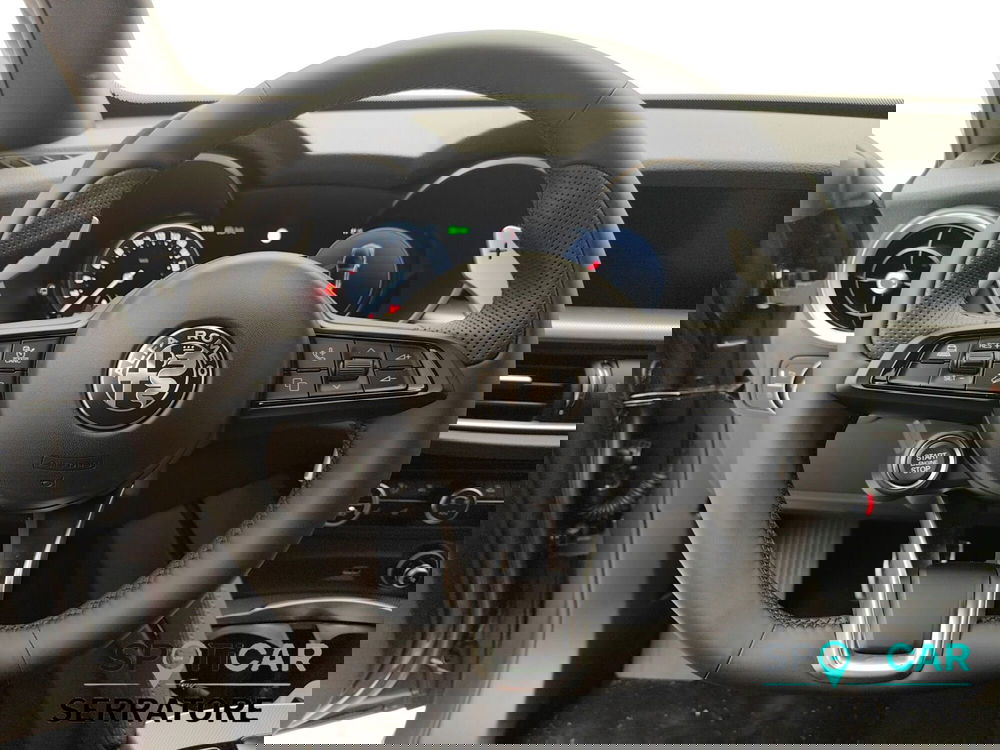 Alfa Romeo Stelvio nuova a Como (16)