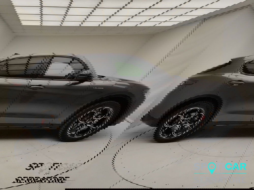 Alfa Romeo Stelvio nuova a Como (18)