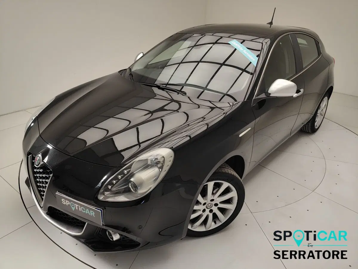 Alfa Romeo Giulietta usata a Como (15)