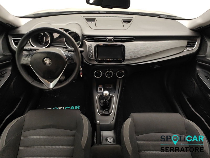 Alfa Romeo Giulietta usata a Como (7)