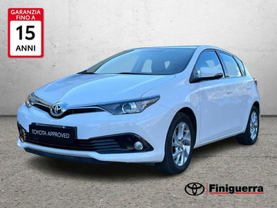 Toyota Auris 1.2 Turbo Active del 2016 usata a Poggiridenti