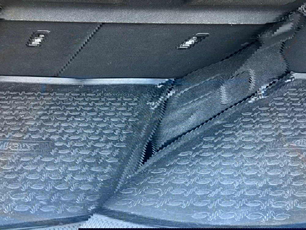 Toyota Auris usata a Sondrio (12)