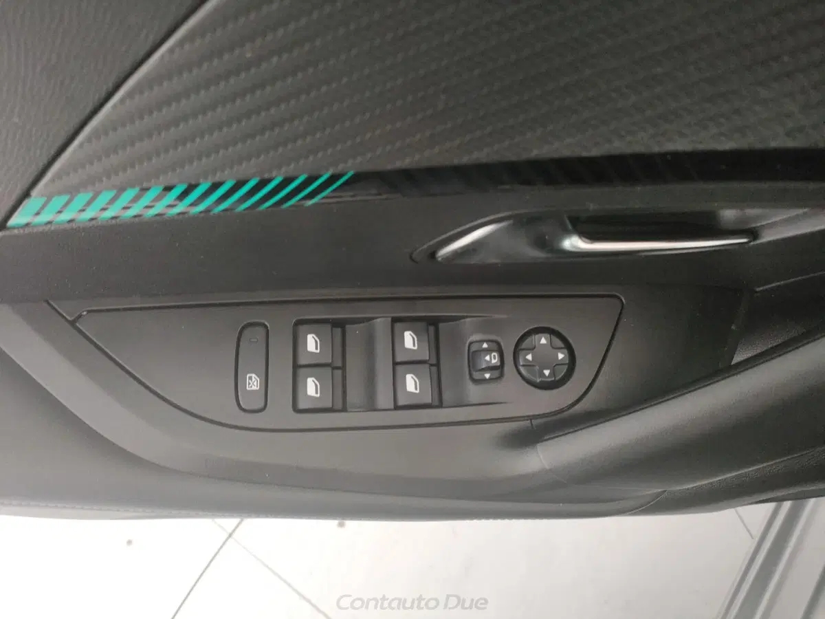 Peugeot 2008 usata a Caserta (16)