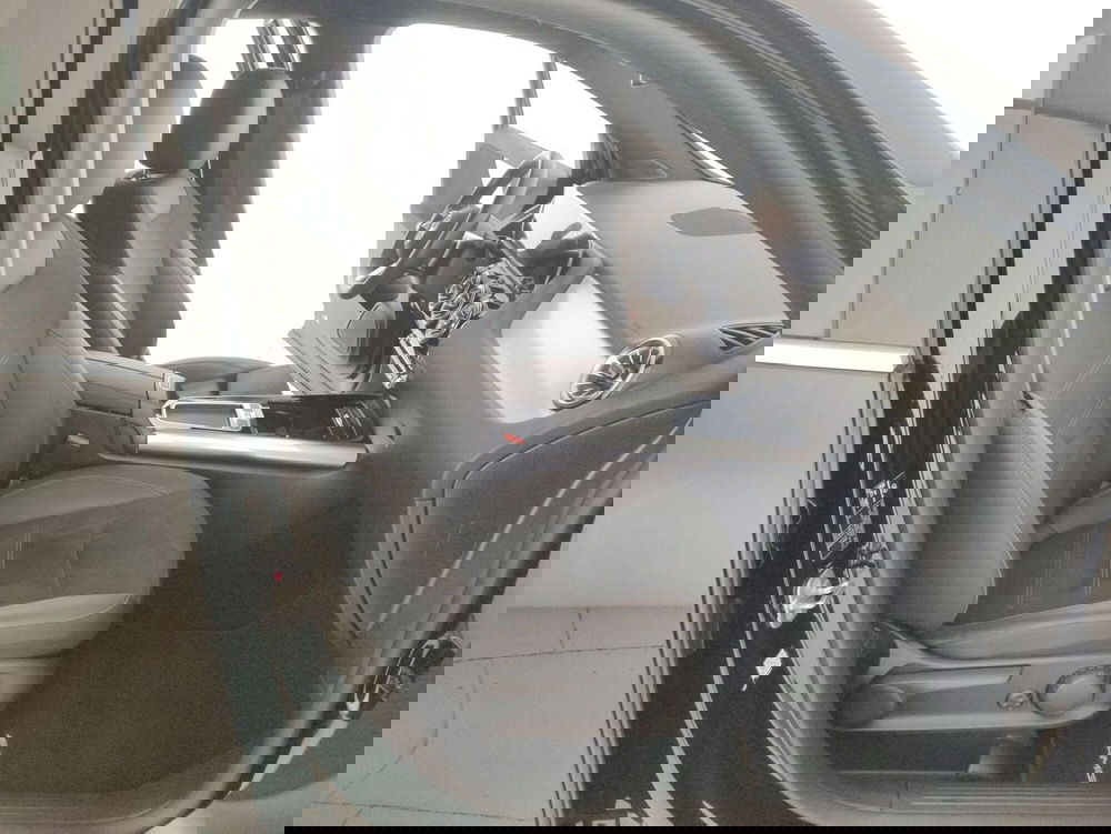 Mercedes-Benz GLA SUV usata a Genova (10)