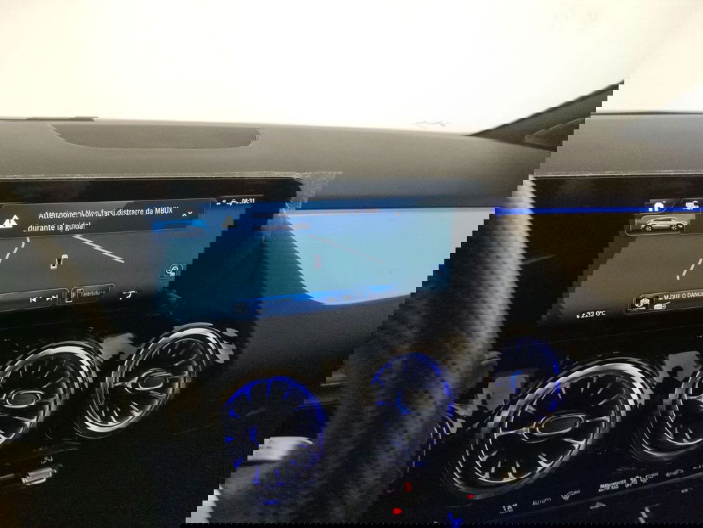 Mercedes-Benz GLA SUV usata a Genova (12)