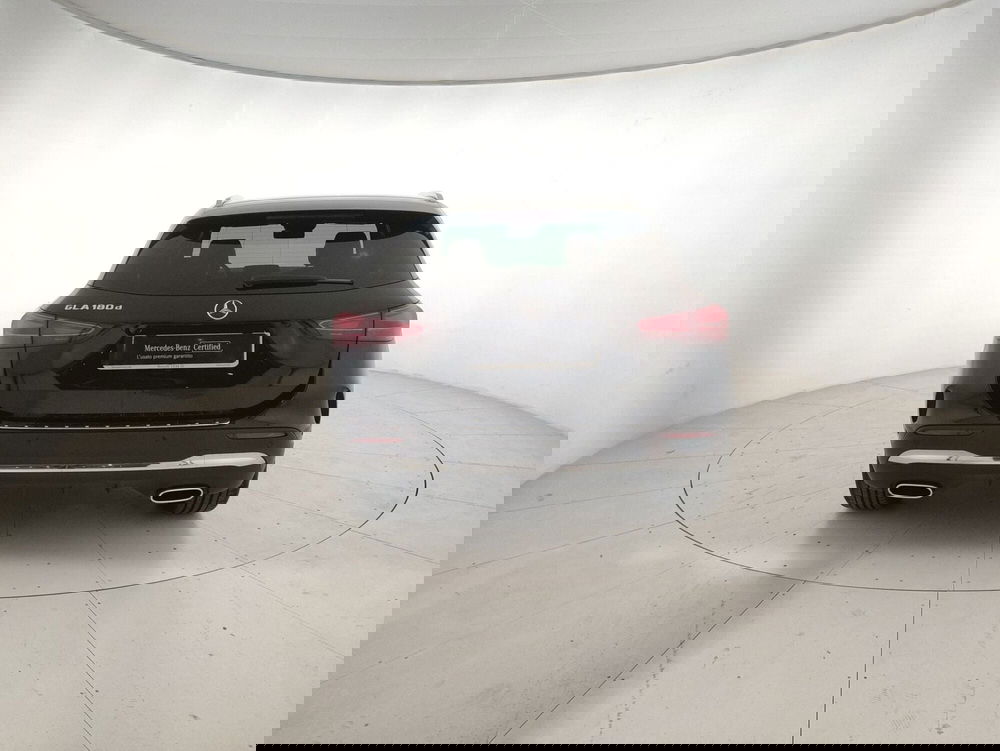 Mercedes-Benz GLA SUV usata a Genova (3)