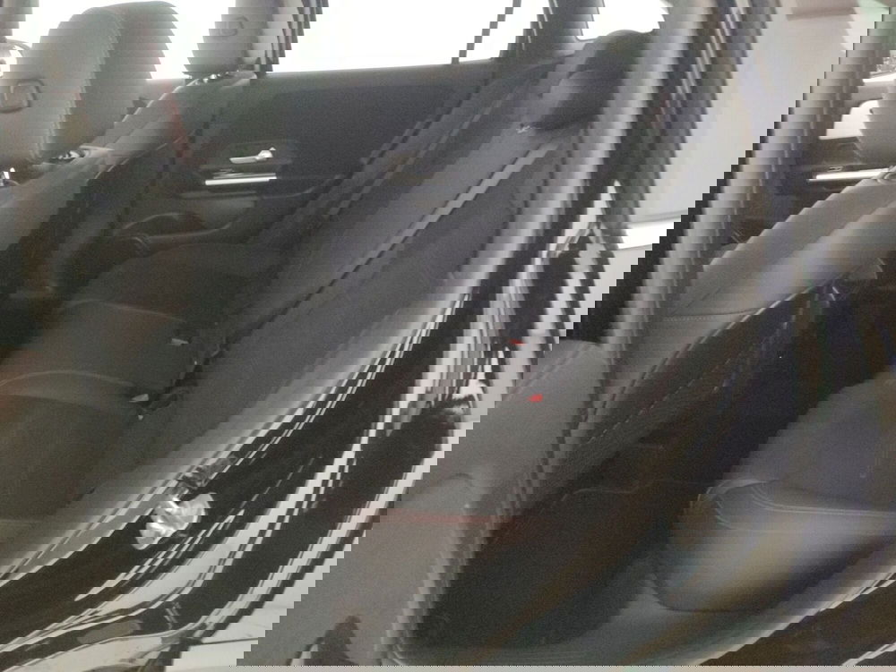 Mercedes-Benz GLA SUV usata a Genova (7)