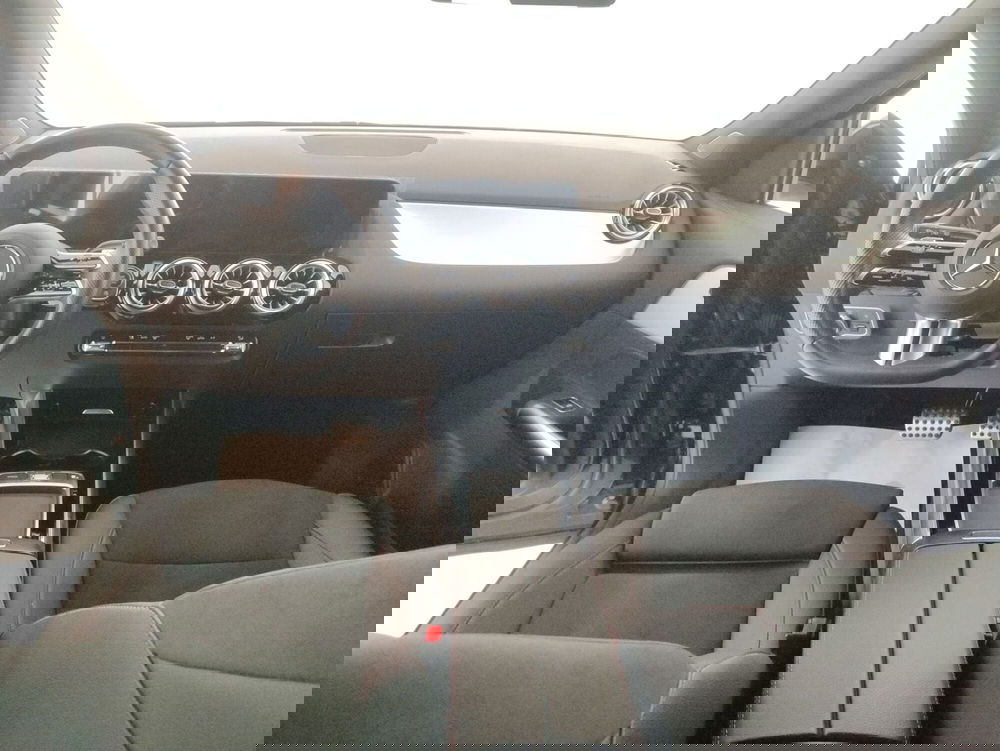 Mercedes-Benz GLA SUV usata a Genova (8)