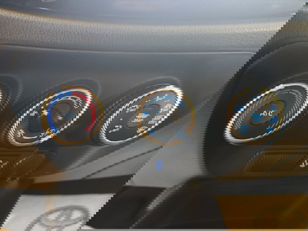 Toyota Aygo X usata a Catania (14)