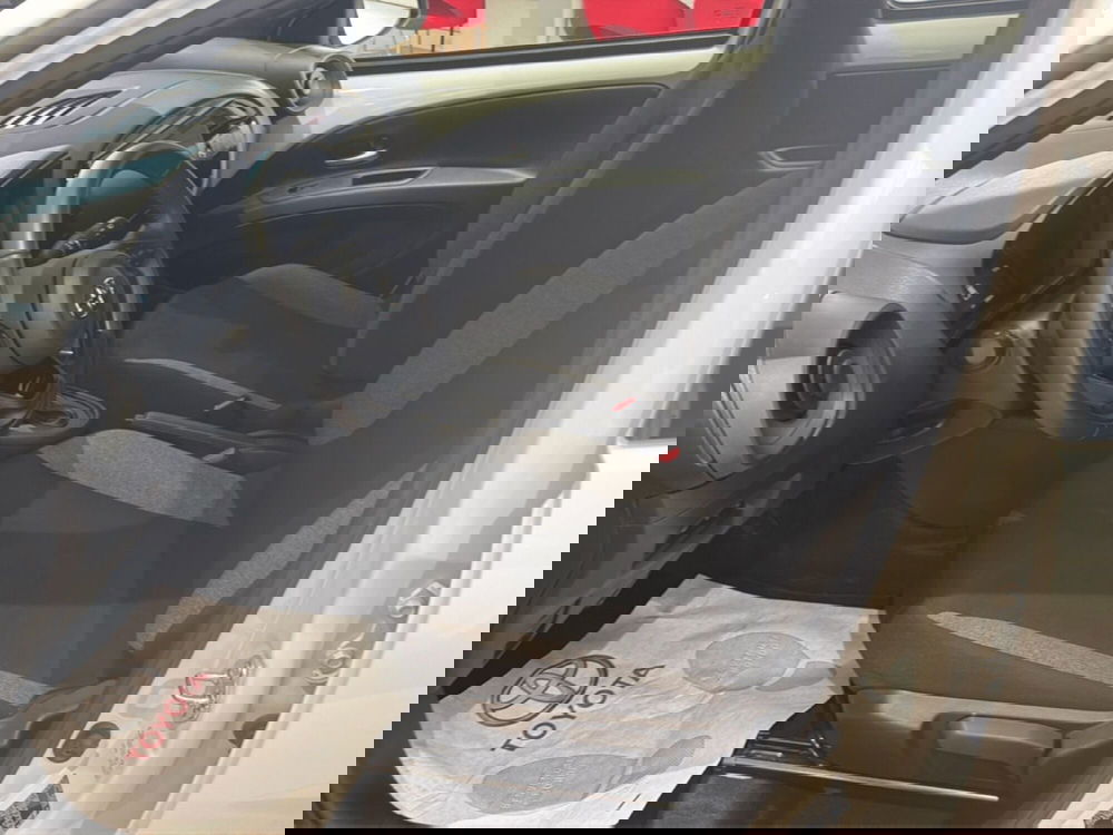 Toyota Aygo X usata a Catania (8)