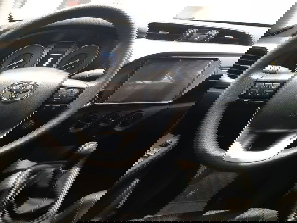 Toyota Hilux nuova a Vicenza (13)