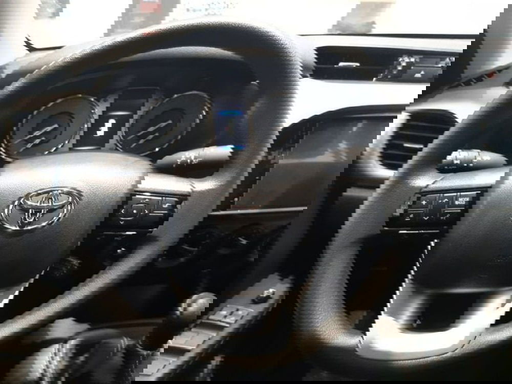 Toyota Hilux nuova a Vicenza (14)