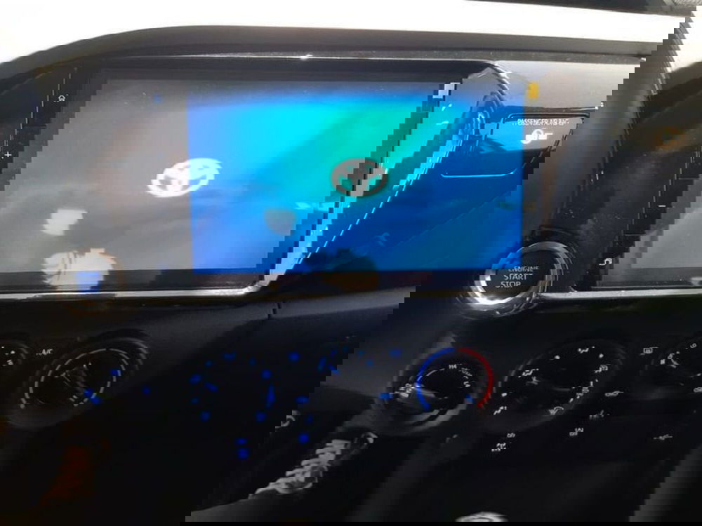 Toyota Hilux nuova a Vicenza (15)