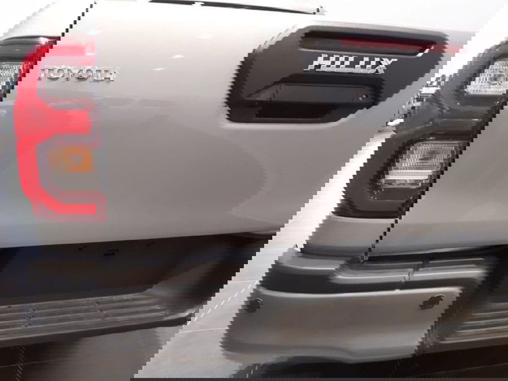 Toyota Hilux nuova a Vicenza (11)