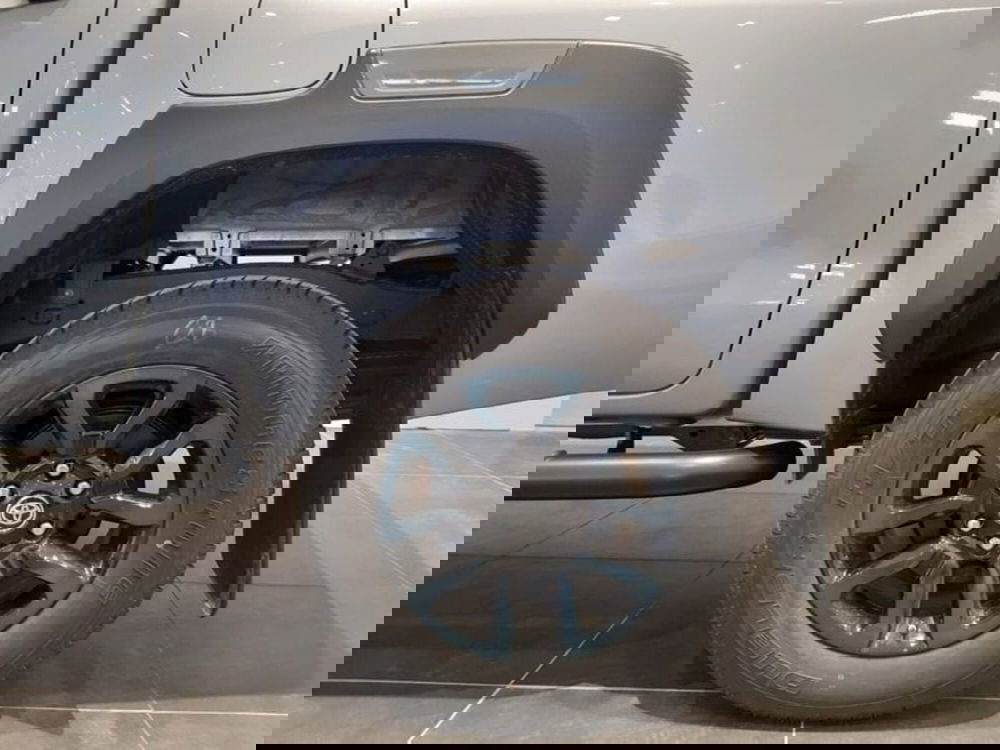 Toyota Hilux nuova a Vicenza (12)