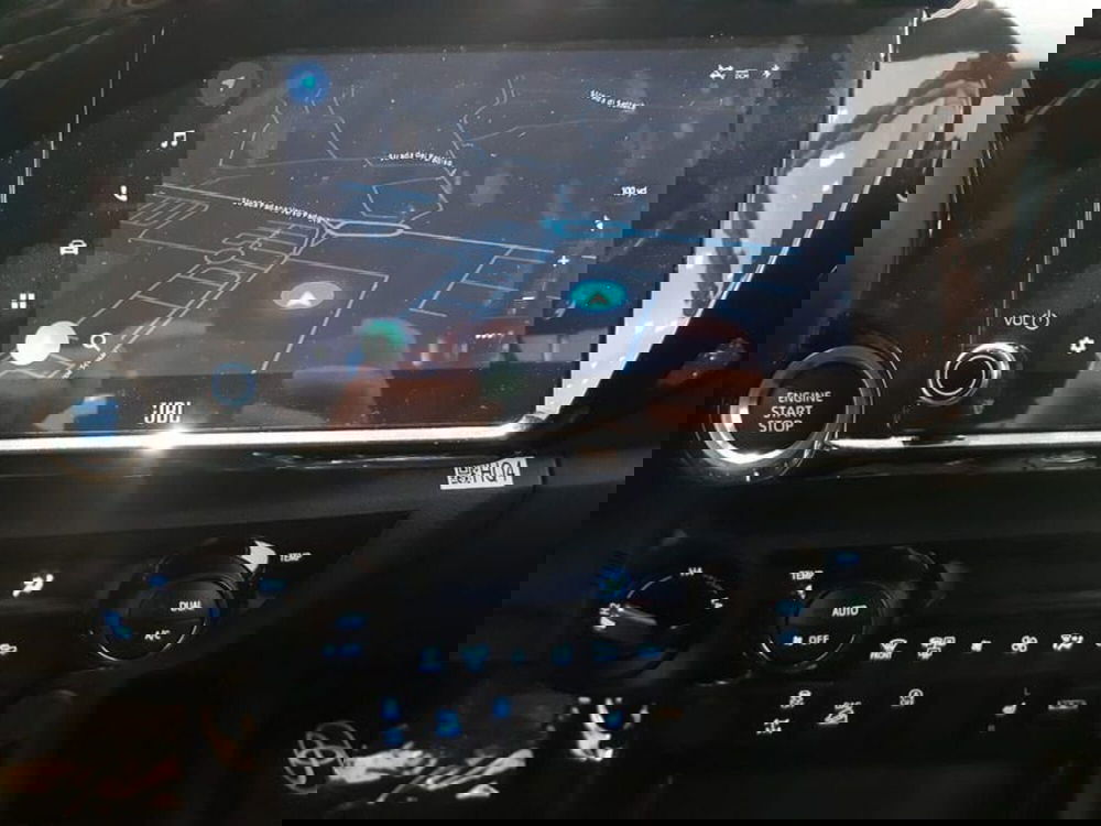 Toyota Hilux nuova a Vicenza (15)