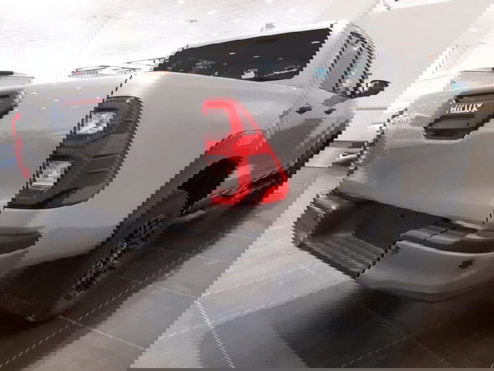 Toyota Hilux nuova a Vicenza (4)